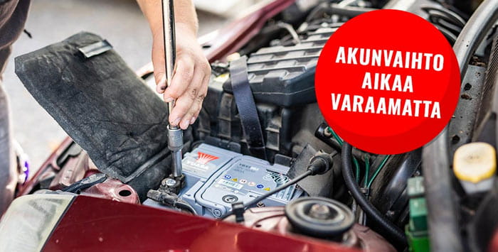 Yuasa-käynnistysakut asennettuna akkupojat